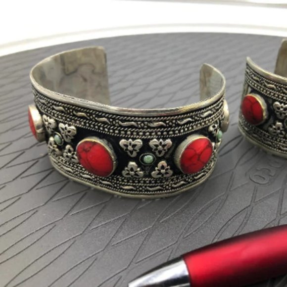 Single Afghan Tribal Cuff Bracelet: Red Stone Boho Jewelry - Picture 3 of 8